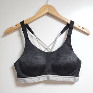 ✨️3 For $30✨️Victoria Sport Bra by Victoria's Secret With Sparkle Accents (34B)